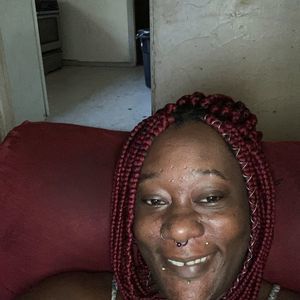 Meet your Posher, Cassandra